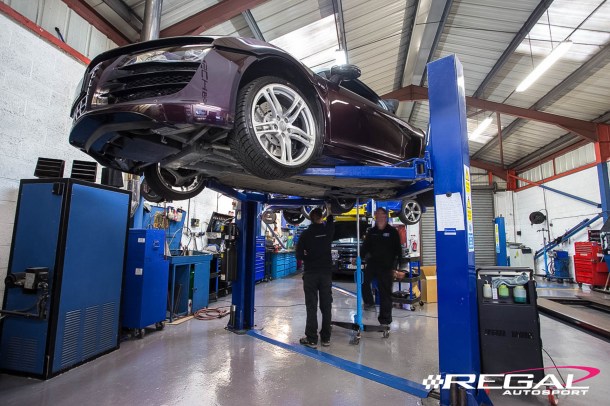 R8-V10-Supercharger-Kit-VF-Engineering-Regal-Autosport-UK-AK7Z4098