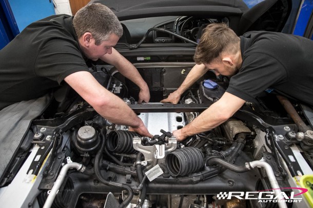 R8-V10-Supercharger-Kit-VF-Engineering-Regal-Autosport-UK-AK7Z4310