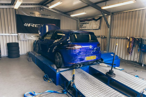 regal-autosport-apr-ecu-software-tcu-dsg-ie-intake-fds-intercooler-tt-intake-hose-integrated-engineering-ak7z1146